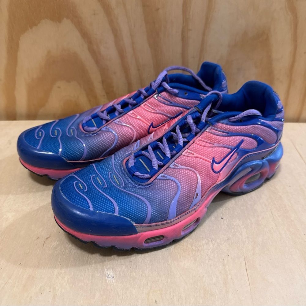 Nike Air Max Plus Size Men’s 7 , Women’s 9 Blue & Pink Athletic Running Shoes